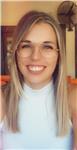 Profesora de lengua imparte clases a alumnos de todas las edades