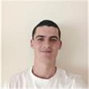 Soy un chico joven, que estudia farmacia, amable, y me gustaría dar clases de español a extranjeros. 