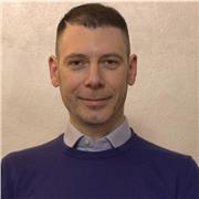 Laureato, appassionato di matematica, insegno con metodo chiaro e pratico ai ragazzi delle medie e superiori