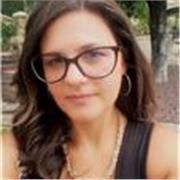 laureata offre lezioni di Italiano per stranieri, inglese e materie umanistiche