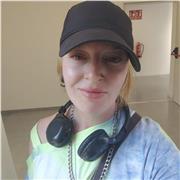 Profesora de pintura, técnicas y expresión. A niños y adultos de todas las edades