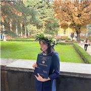 Laureata in Economia e gestione aziendale offre ripetizioni di economia per studenti delle superiori