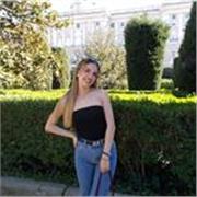 Soy una persona muy paciente y desde siempre me ha gustado trabajar con niños por lo que estoy estudiando educación. 