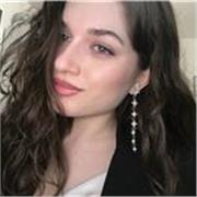 Inizia a parlare inglese partendo dalle basi, vedrai che tra pochi mesi inizierai ed essere molto più fluido con la lingua.