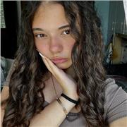 Offro lezioni private di spagnolo e inglese e mi offro anche come aiuto compiti.