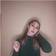 Impartisco lezioni di diverse materie: Italiano, Letterarura Inglese, Filosofia, Storia, Storia dell'arte