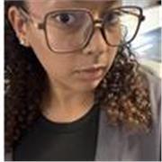 enseigner le français à des étrangers ou bien à des primaires/collegiens