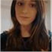 Studentessa universitaria offre lezioni, soprattutto di italiano, a Firenze e dintorni.