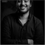 I teach English online and in Barcelona for beginners, students, and conversation practice.