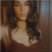 Docente di spagnolo impartisce lezioni di lingua spagnolo per alunni delle elementari, medie e superiori