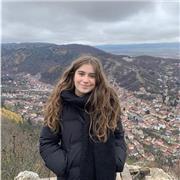 Doy clases de apoyo para niños tanto de primaria como ESO, sobre todo matemáticas, física, química e inglés
