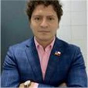 Doctor en lingüística enseña castellano y latín