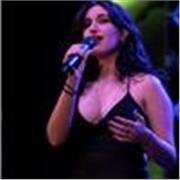 Insegnante di canto moderno, insegno presso la scuola MMI di Forlì e Rimini