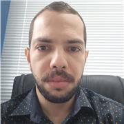 Professor e advogado, doutorando em Direito pelo Centro Universitário de Brasília