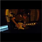 Lezioni di chitarra da chitarrista con esperienza decennale. Ho 23 anni ed ho iniziato a suonare a 6 anni