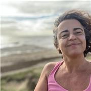 Dou aulas para atores e atrizes interessados em treinamento