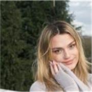 A positive and energetic person who wants to help others with enchanting their skills. 
My lessons are aimed to everyone! 