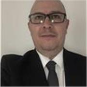 Native Brazilian Portuguese tutor helping beginners and intermediate students communicate confidently in everyday, professional 