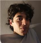 Laurendo in fisica presso l'università di Trieste offre ripetizioni a ragazzi universitari o delle scuole superiori in fisica