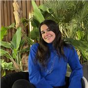 Soy una estudiante de bachillerato científico con ganas de enseñar a niños de primaria.