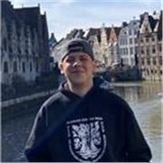 A pesar de haber estudiado comunicación audiovisual curse el bachillerato de ciencias por lo que estoy totalmente capacitado. 