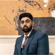 Primary tutor giving lessons online and in person in Watford