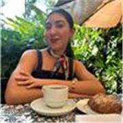 nstructor de inglés en niveles A1 y A2, con experiencia en la enseñanza a estudiantes de diversas edades, mediante metodologías co