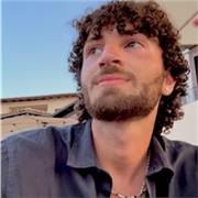 Tutor per aiuto compiti in materie umanistiche, principalmente storia e filosofia