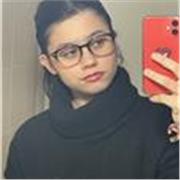 Profesora de idiomas enfocadas en el refuerzo y perfeccionamiento