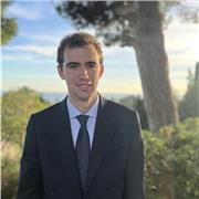 Profesor titulado en derecho imparte clases de refuerzo. Clases de matemáticas, lengua, ciencias sociales, historia, filosofía