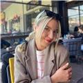 Her yaş grubuna ders veren ingilizce öğretmeni