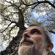 Profesor de ciencias con experiencia, apasionado del conocimiento y la filosofía. Escritor y musico