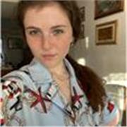 diplomata liceo classico, studentessa di economia