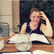 Faszinierender Chemie-Unterricht von erfahrenem Lehrer