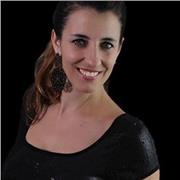 Profesora de canto. Estudiante de la Lic. en Fonoaudiología