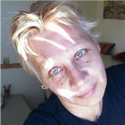 Soy profesora de francés impartiendo clases en todos los niveles y a todas las edades . 
Mi método es único,exclusivo,práctico,actualizado e infalible . Utilizo entrenamiento cerebral y mis alumnos tienen a disposición mis canales de YouTube e Instagram