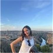 Profesora graduada en biología con experiencia en ESO y Bachillerato. Con gran motivación por transmitir y enseñar