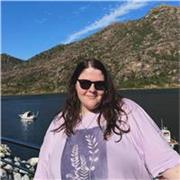 Soy una joven agradable, optimista y muy divertida. Me gustaría dar clases a niños sin importar la edad.