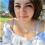 Tutora de química, graduada de bioquímica clínica