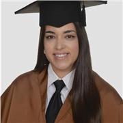 Me defino como una persona cercana, paciente y simpatica. 
Clases para alumnos nivel ESO y bachillerato.