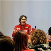 Insegno ed aiuto nei compiti e nella preparazione di compiti scolastici a ragazzi di medie e superiori