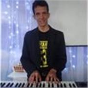 Professor de musicalizacão infantil com experiência e formação na área!