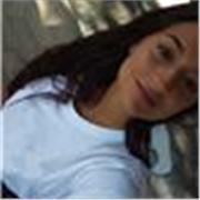 Ragazza universitaria offre ripetizioni di matematica