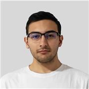 Desarrollador de aplicaciones ofrece clases online de desarrollo web y programación