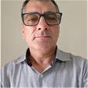 Dou aulas de matemática, física e educação financeira on-line