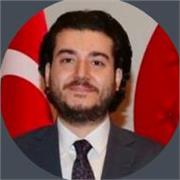 Türkischunterricht wird Menschen jeden Alters angeboten. Für eine professionelle Schulung können Sie mich gerne kontaktieren.