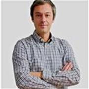 Sviluppatore con esperienza internazionale in aziende importanti offre formazione e sviluppo mobile e backend