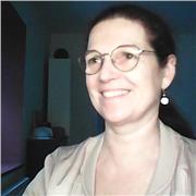 Bilingue en anglais, je suis sûre d'être une aide parfaite pour tout les devoirs et problèmes avec l'anglais!