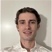 offro lezioni di italiano, storia e matematica per gli studenti di elementari, medie e liceo.