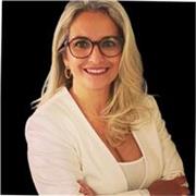 Bacharel em Direito, Especialista em Compliance, MBA em administração hospitalar e Negócios da saúde